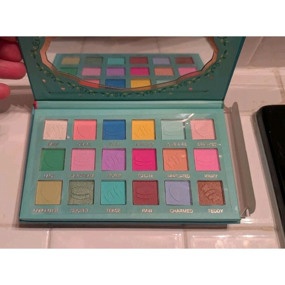Kirsche Nude & Sweet Delights Eyeshadow Palette Bundle Makeup New